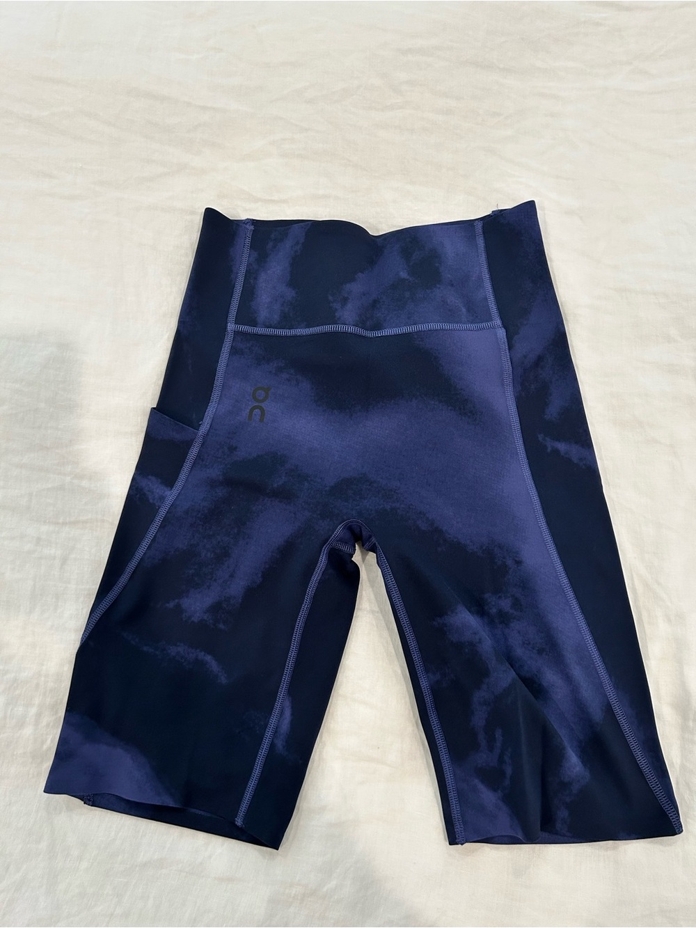 On Running High-Waist Above Knee Bike Shorts